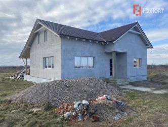 Casa individuala Mosnita, 4 camere, 2 bai - ID V4324