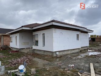 Casa individuala Mosnita cu 600 mp Teren  - V2187