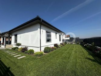 Casa individuala pe 1 singur nivel de vanzare in Cristian