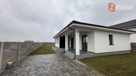 Casa individuala pe parter cu 4 camere, 103 mp, in Mosnita Veche