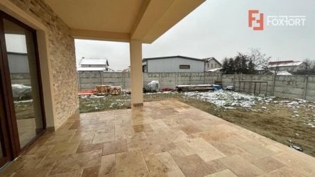 Casa individuala pe parter in Mosnita Noua.
