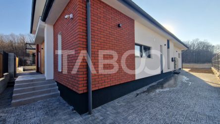 Casa individuala pe un singur nivel - zona linistita - Selimbar