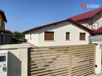 Casa individuala, pozitie centrala, toate utilitatile + asfalt - ID V4