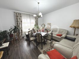 Casa individuala renovata cu 4 camere 120 mpu garaj Trei Stejari Sibiu