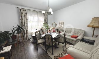 Casa individuala renovata cu 4 camere 120 mpu garaj Trei Stejari Sibiu