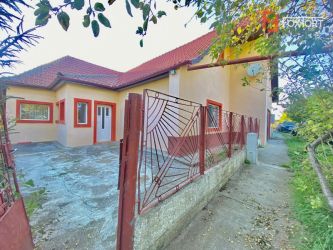 Casa individuala Sanmihaiu Roman toate utilitatile