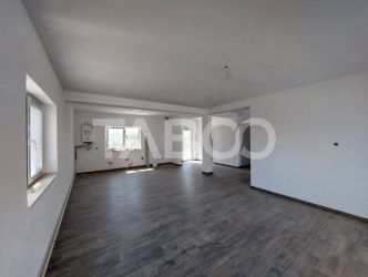 Casa insiruita 4 camere 2 bai 120 mpu balcon curte Micesti Alba Iulia