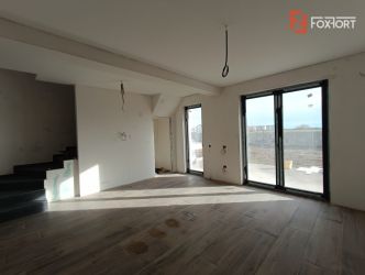 Casa insiruita cu 3 camere,  90 mp utili si teren de 300 mp, zona Giro