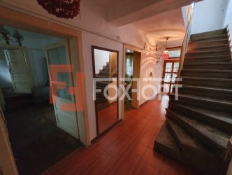 Casa insiruita cu 5 camere si 2 bai, zona Fratelia
