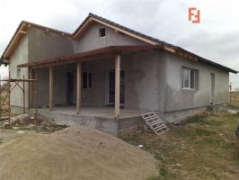 Casa la pret de apartament in Sanmihaiu Roman - ID V204