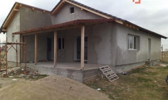 Casa la pret de apartament in Sanmihaiu Roman - ID V204
