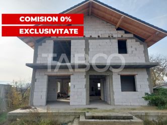Casa la rosu 5 camere 3 bai 198 mpu 2 terase curte Barabant Alba Iulia