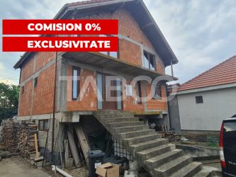 Casa la rosu de vanzare in Sebes-Lancram judetul Alba