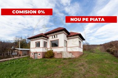 Casa la tara cu teren generos in zona Calinesti-Ciocanesti -Jud. Arges