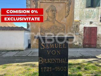 Casa memoriala Samuel von Brukenthal 6 camere 940 mp teren liber