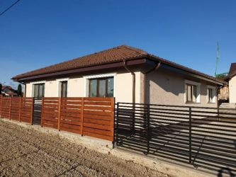 Casa nou de vanzare, 4 camere   Breazu 