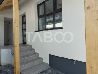 Casa pe 1 nivel 2 camere 63 mpu 140 mp curte pivnita Cisnadie