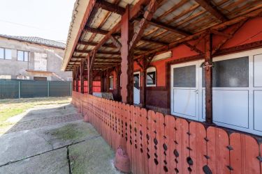 Casa pentru oameni gospodari -  Bradu - 15 minute de Pitesti 
