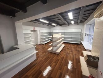 CASA PRIVATA DE VANZARE CU SPATIU COMERCIAL ORASUL SARMASU Jud, MURES