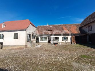 Casa saseasca plina de istorie de vanzare in satul Nou judetul Sibiu