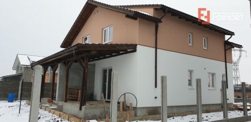 Casa tip duplex 3 camere de vanzare Mosnita Noua