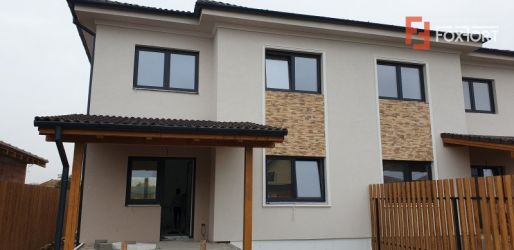 Casa tip duplex 4 camere Mosnita Noua - ID V336