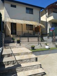 Casa tip duplex - Cartier Trivale - mobilată și utilată parțial 