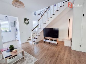 Casa tip duplex cu 3 camere de vanzare in Bucovat