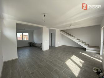 Casa tip duplex, cu 3 camere, de vanzare in Dumbravita.