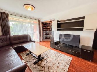 Casa tip duplex cu 3 camere si curte de vanzare in cartierul Buna Ziua