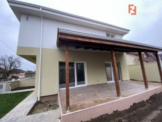 Casa tip duplex, cu 4 camere, de vanzare in Dumbravita.