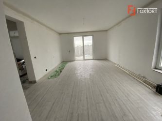 Casa tip duplex cu 5 camere, de vanzare, zona Dumbravita