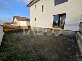 Casa tip duplex de vanzare 120 utili teren 300 mp Sura Mica Sibiu