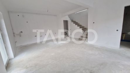 Casa tip duplex in Arhitectilor 4 camere si 3 bai
