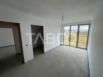 Casa tip duplex la cheie 4 camere 2 bai 108mpu curte Cetate Alba Iulia