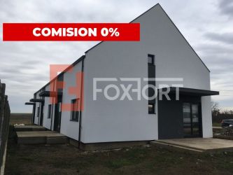 Casa tip triplex cu 2 camere de vanzare in Sanandrei