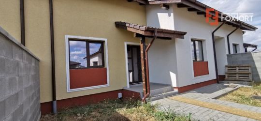 Casa tip triplex de vanzare in Giroc.