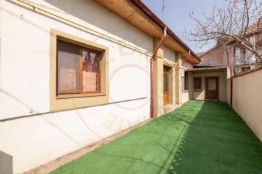 Casa zona centrala  - Sfanta Vineri, Pitesti 