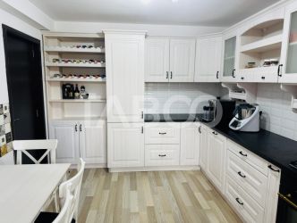 Casacu de vanzare cu 4 camere  zona linistita  Sura Mare Sibiu