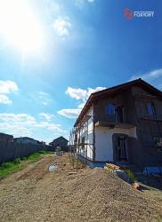 Casuta noaaaastra ...Casa individuala 5 camere Bazosu Nou