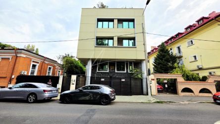 Cladire eleganta de birouri | 242 mp utili | Unirii – Calea Calarasi
