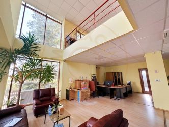 Clădire pentru clinici și companii – eficiență energetică cu pa