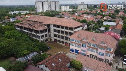 Cladire productie Parter + 3 niveluri, teren intravilan 9738 mp in Tim