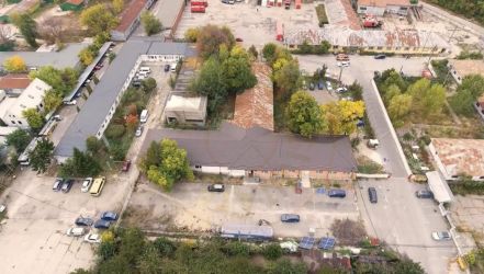 Clădiri industriale/birou + teren 4.287 mp, zona Vama Pitești-fostul