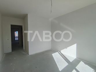 COMISION 0%!! Apartament 3 camere balcon si loc de parcare in SIBIU