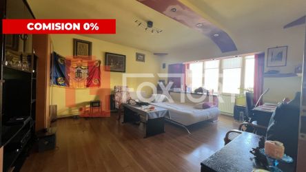 COMISION 0% - Apartament cu 3 camere, etaj 4 de vanzare, zona Lunei