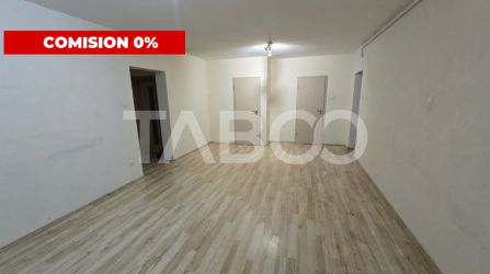 COMISION 0 - Apartament de vanzare cu 4 camere balcon parcare Lupeni 