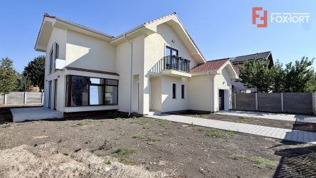 COMISION 0% Casa individuala de vanzare cu 4 camere - Mosnita Noua