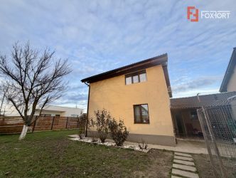 COMISION 0% Duplex despartit prin garaj, 5 camere, teren 660 mp in San