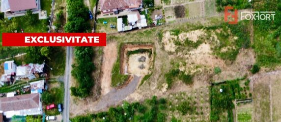 COMISION 0% Teren intravilan de 2835 mp, Cornesti